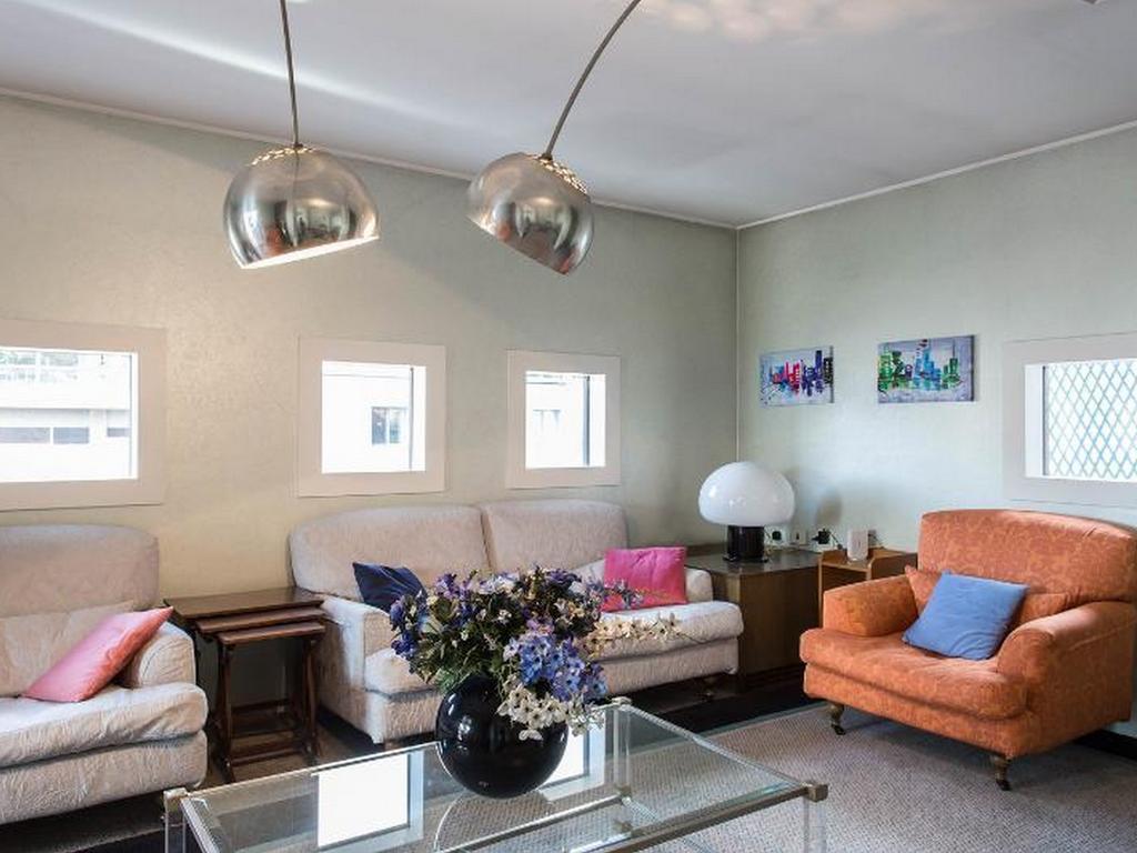 Roomy Apartment Duomo & San Babila Milan Exterior photo