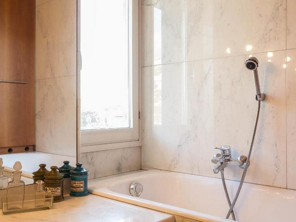 Roomy Apartment Duomo & San Babila Milan Exterior photo