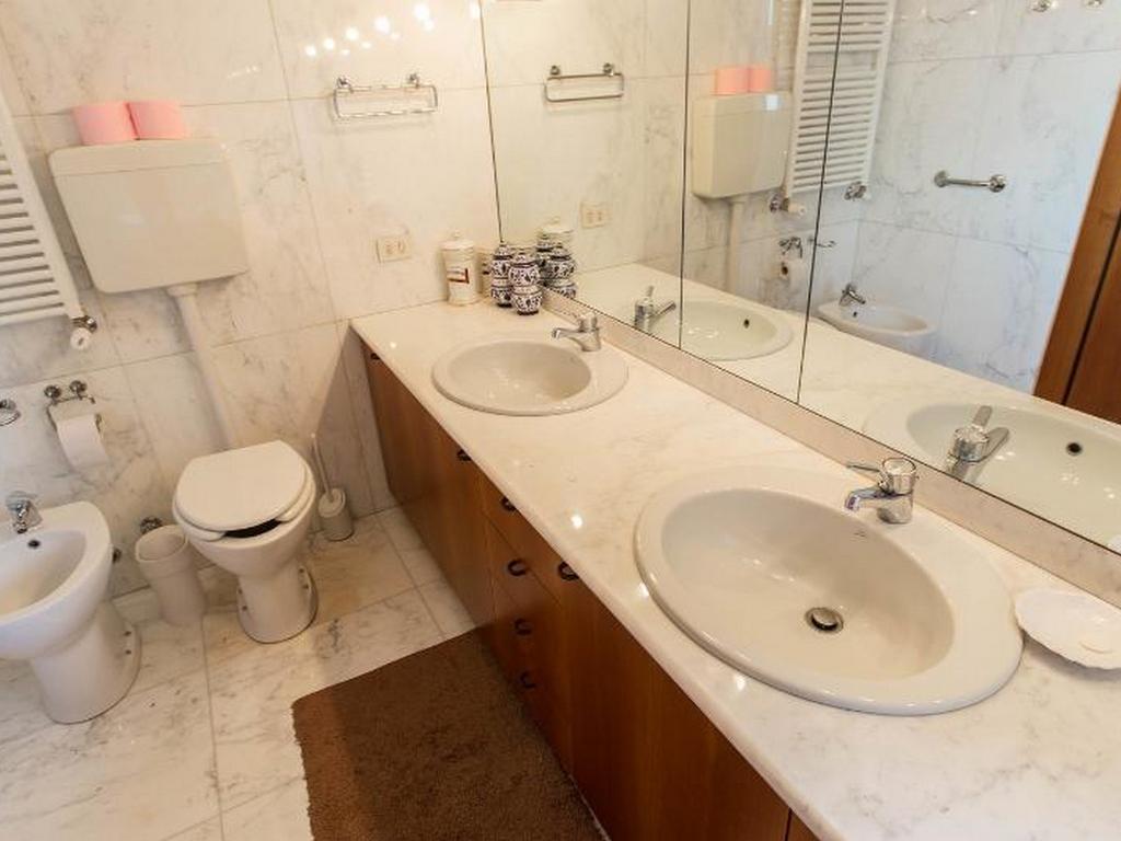 Roomy Apartment Duomo & San Babila Milan Exterior photo