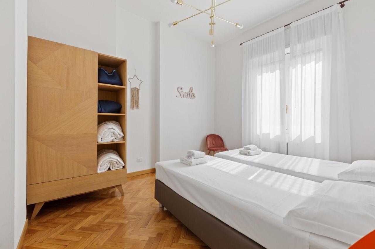 Roomy Apartment Duomo & San Babila Milan Exterior photo